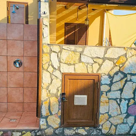 Lumia Guest house *